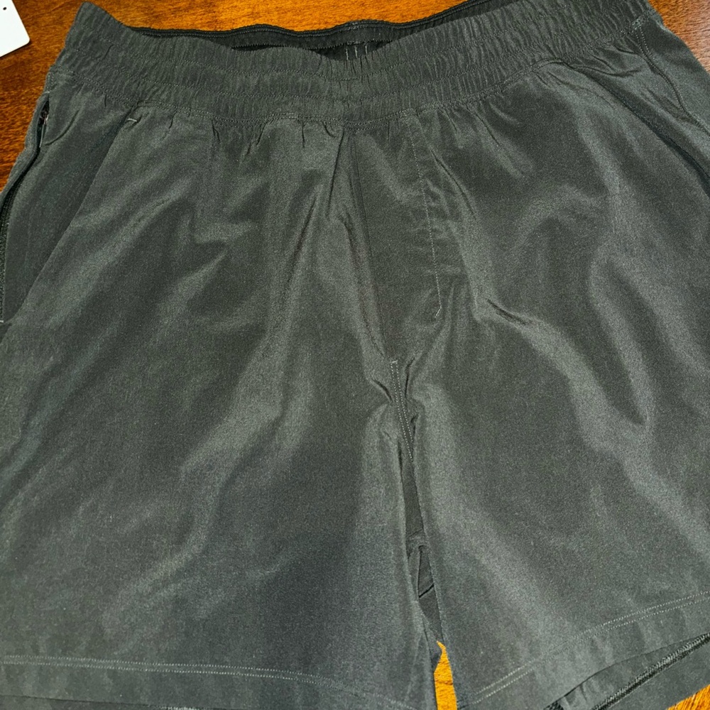 Lululemon athletica Rainforest Green.